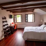 Atico Con Piscina Junto A Comillas Y Playa De Oyambre Liandres
