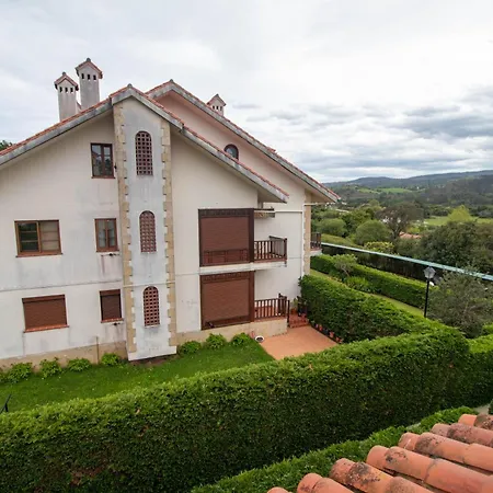 Atico Con Piscina Junto A Comillas Y Playa De Oyambre *