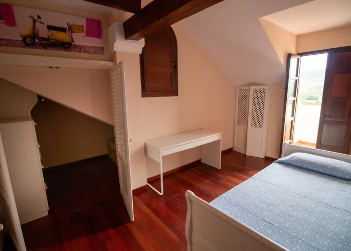 Atico Con Piscina Junto A Comillas Y Playa De Oyambre *