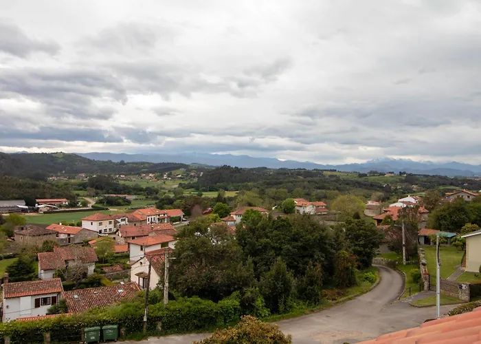 Atico Con Piscina Junto A Comillas Y Playa De Oyambre Apartament